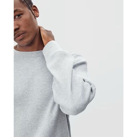 EVERLANE Organic Cotton Men’s Long Sleeve Waffle Knit Crewneck Medium Grey - Picture 3 of 12